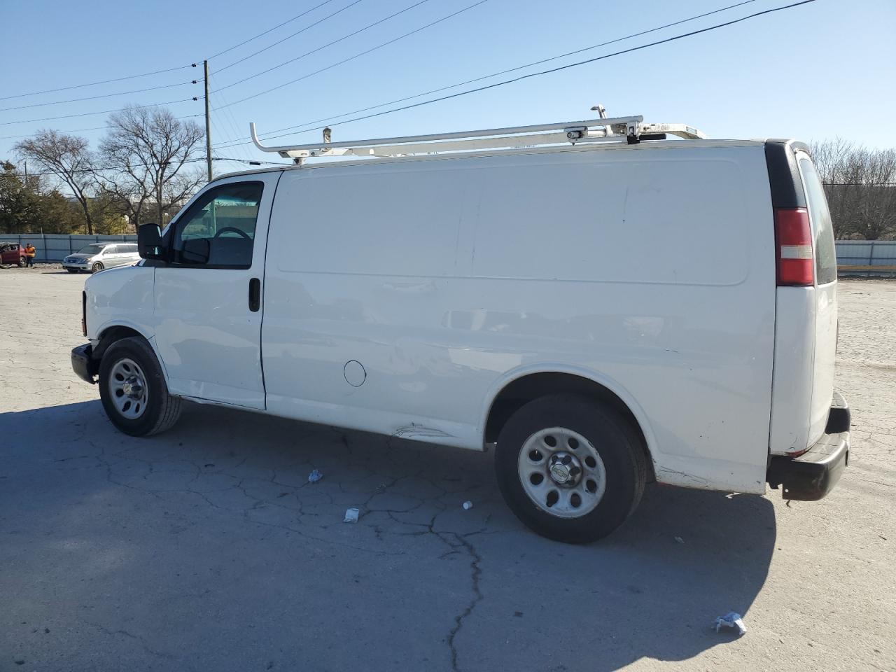 2011 Chevrolet Express G1500 - Фото 2