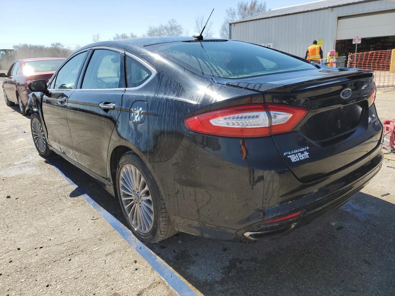 2016 Ford Fusion Titanium - Фото 2