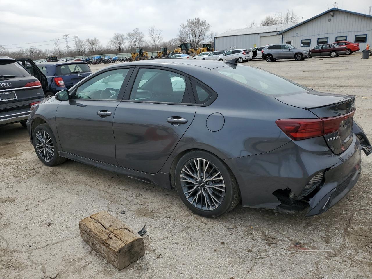 2024 Kia Forte Gt Line - Фото 2