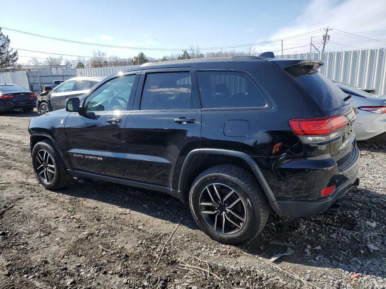 2017 Jeep Grand Cherokee Trailhawk - Фото 2