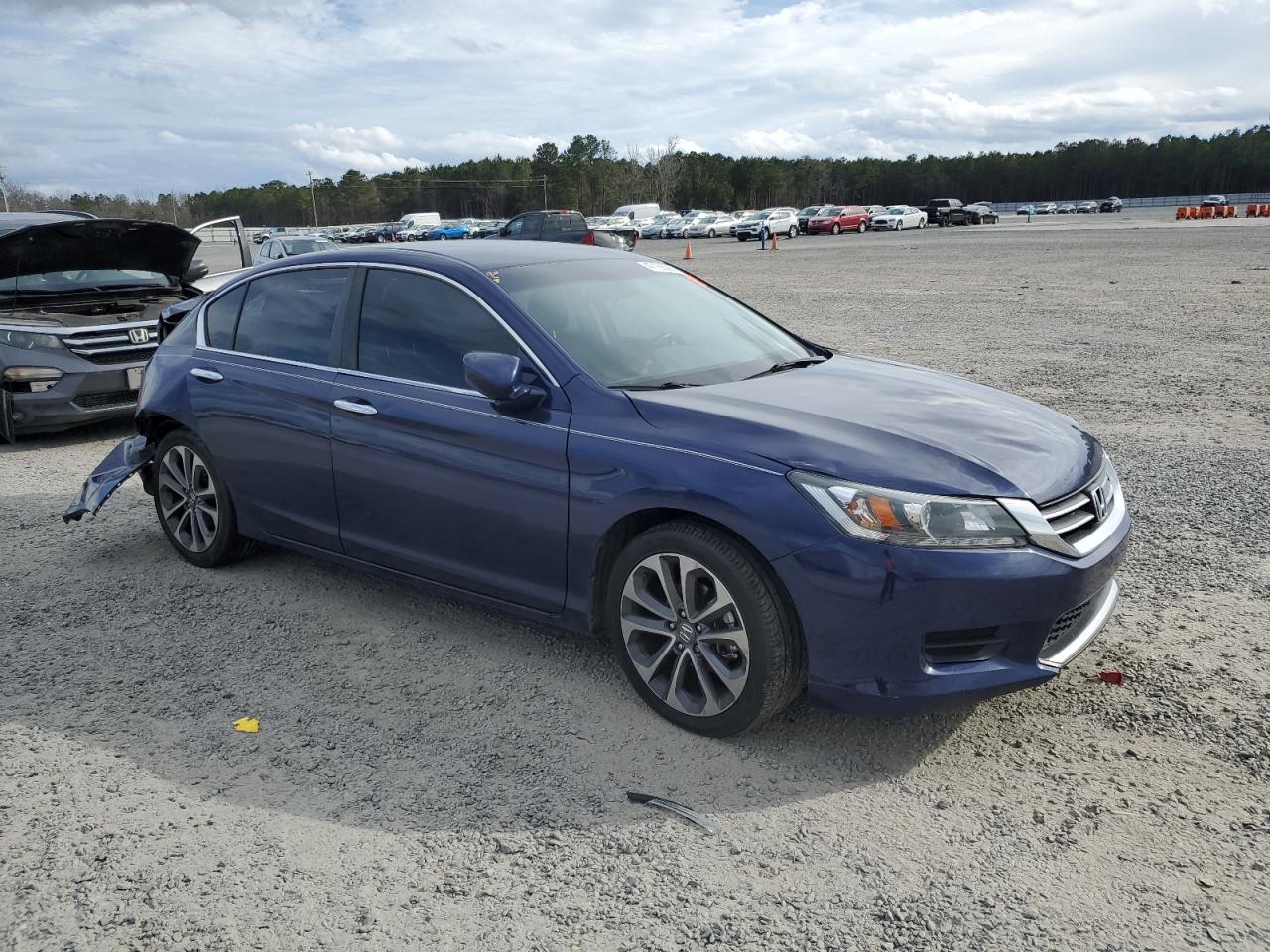 2015 Honda Accord Sport - Image 4