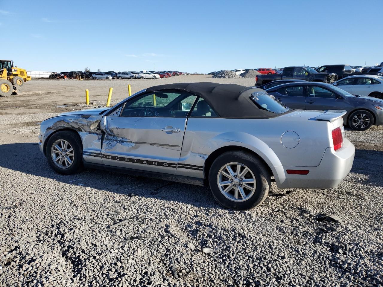 2008 Ford Mustang - Фото 2