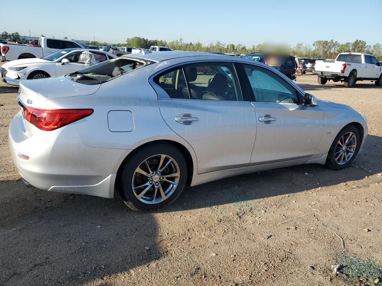 2017 Infiniti Q50 Premium - Фото 3