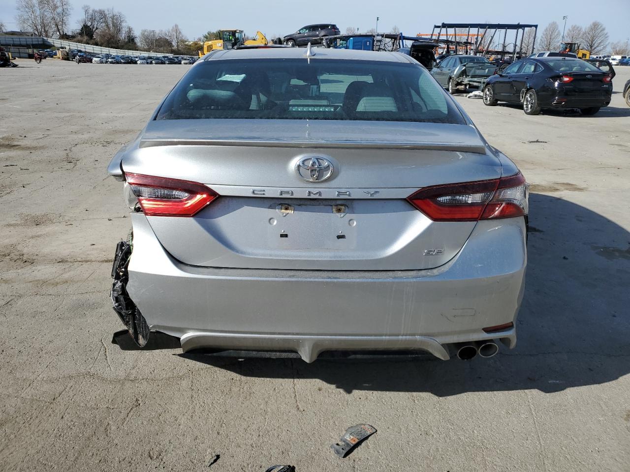 2021 Toyota Camry Se - Image 6