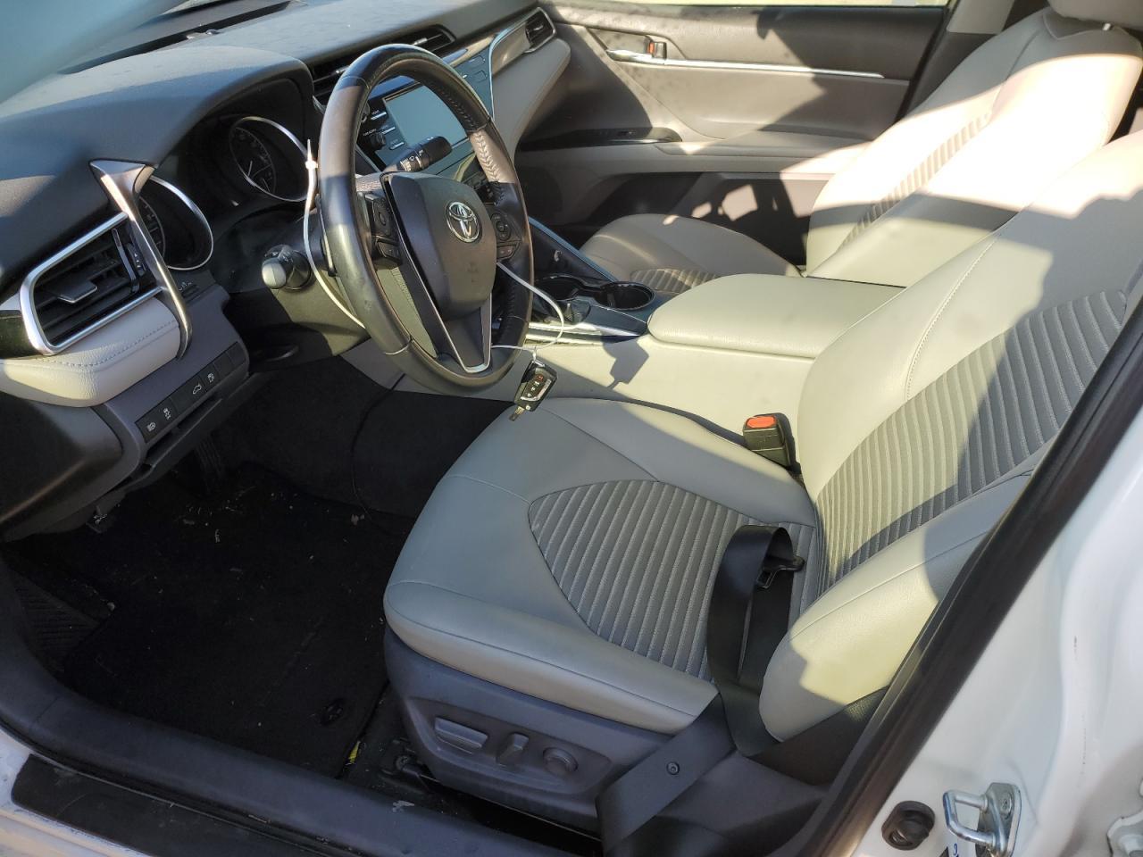 2018 Toyota Camry L - Фото 7