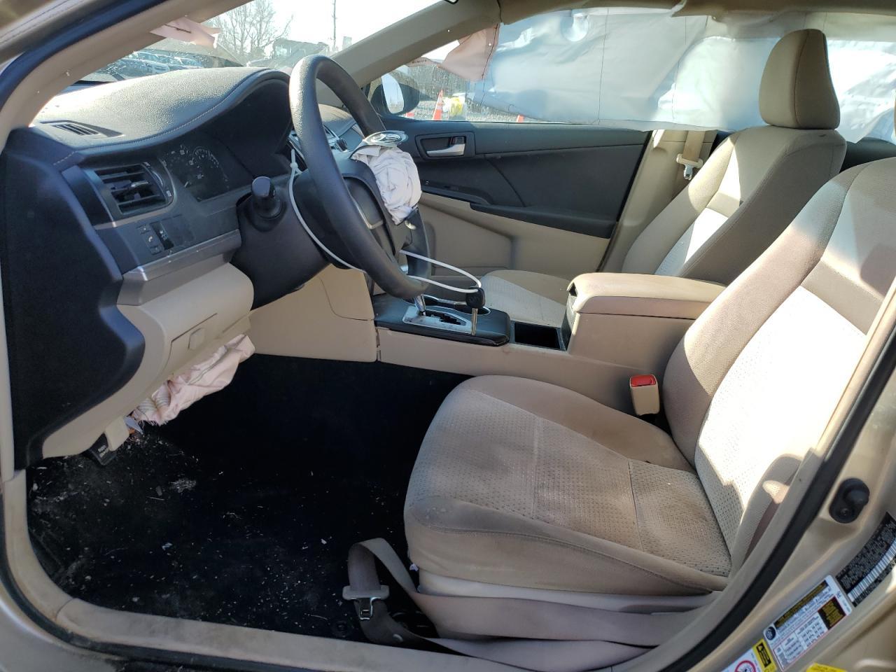 2012 Toyota Camry Base - Фото 7