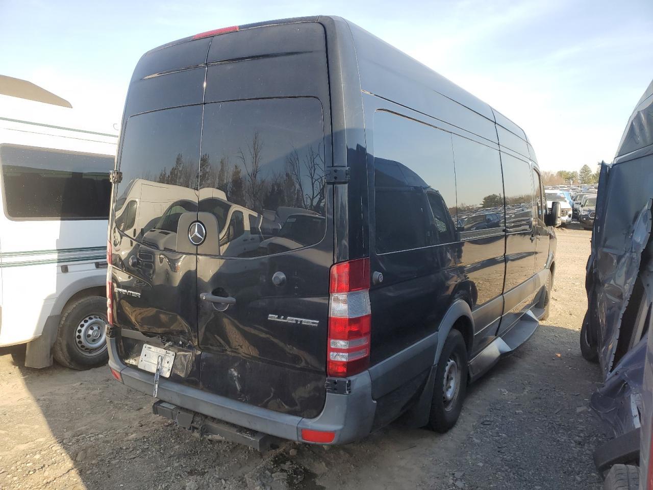 2014 Mercedes-Benz Sprinter 2500 - Фото 3