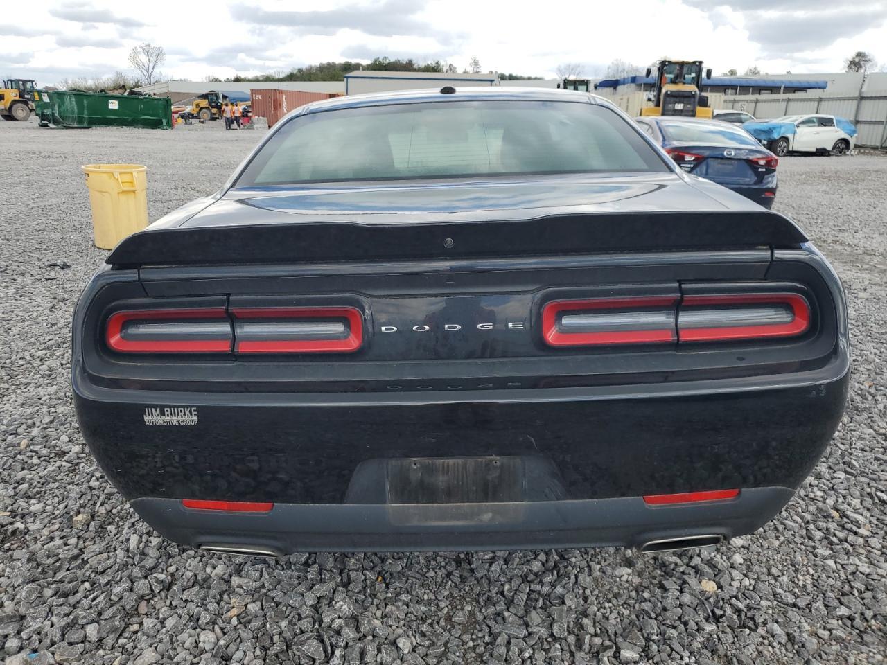 2021 Dodge Challenger Sxt - Image 6