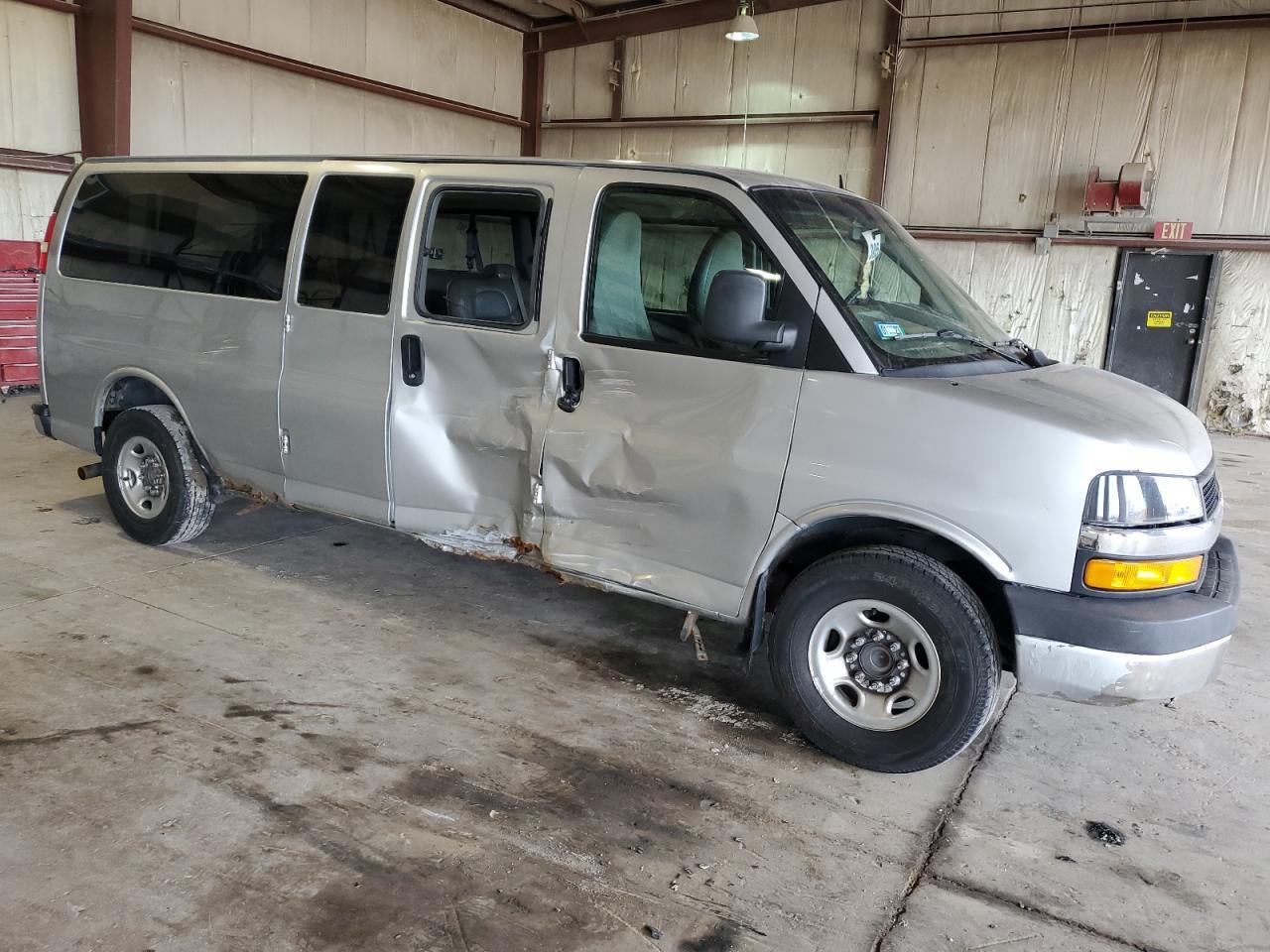 2012 Chevrolet Express G3500 Ls - Фото 4
