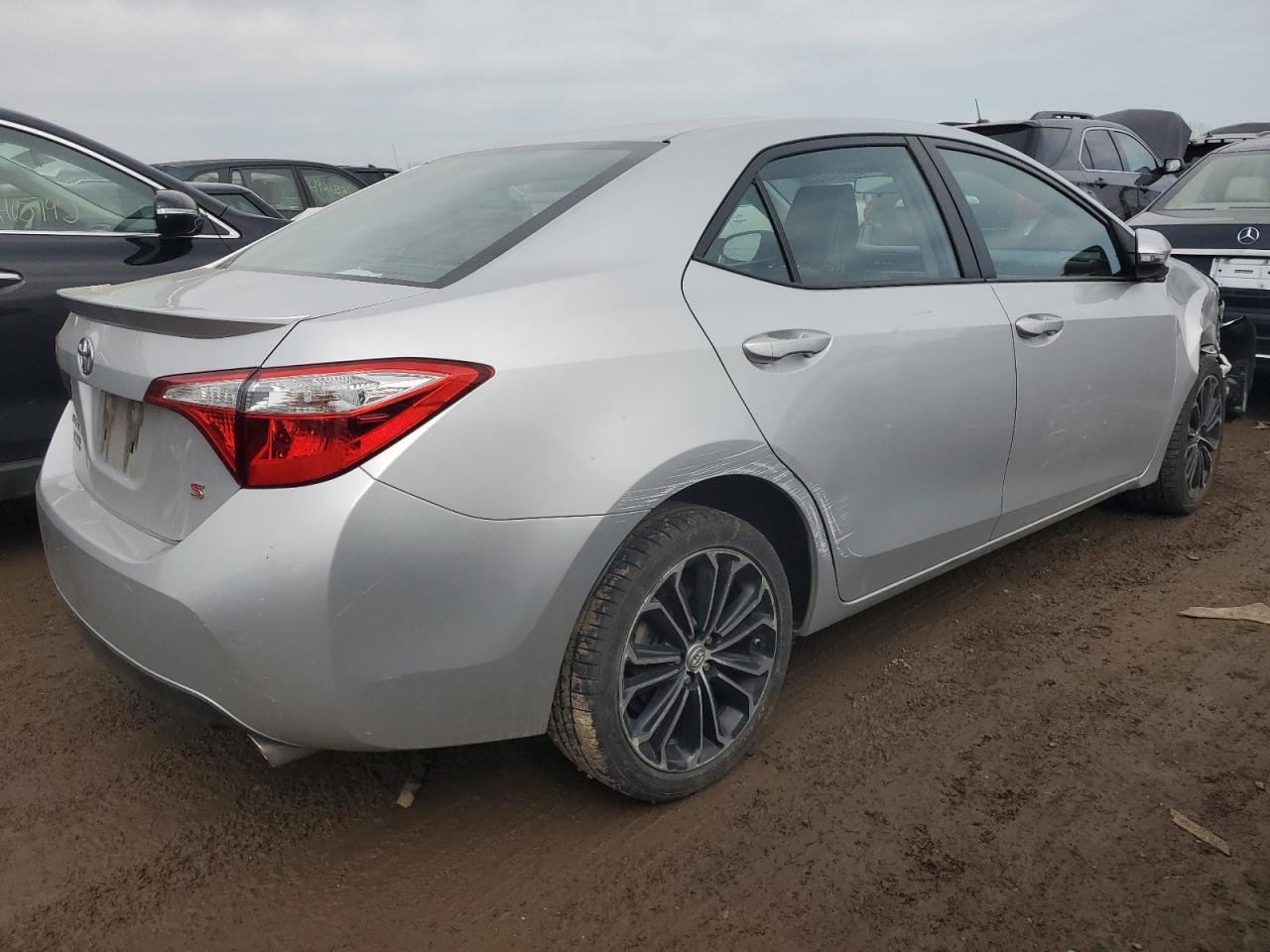 2015 Toyota Corolla L - Фото 3