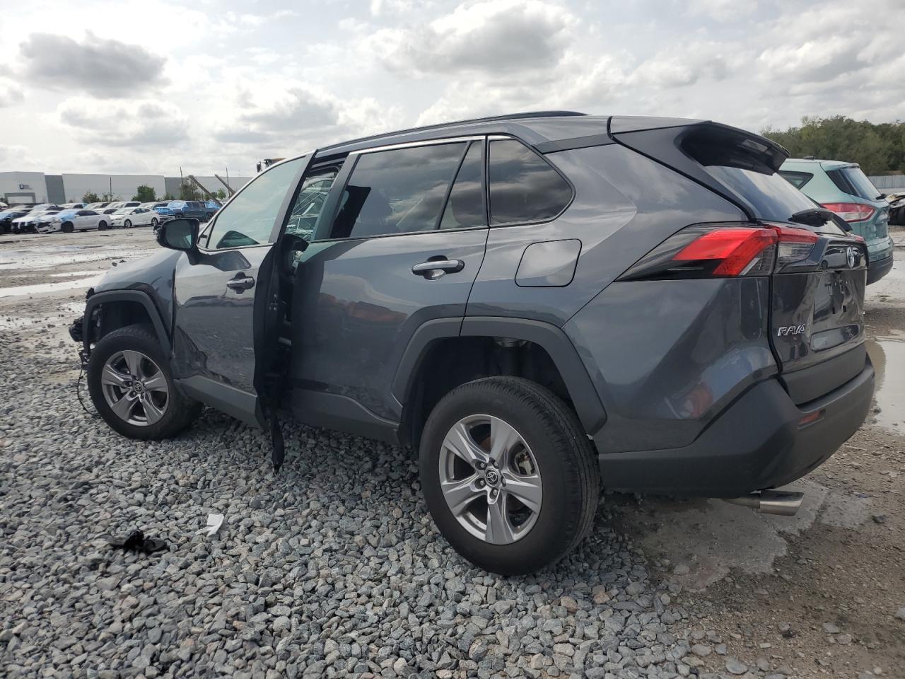 2022 Toyota Rav4 Xle - Фото 2