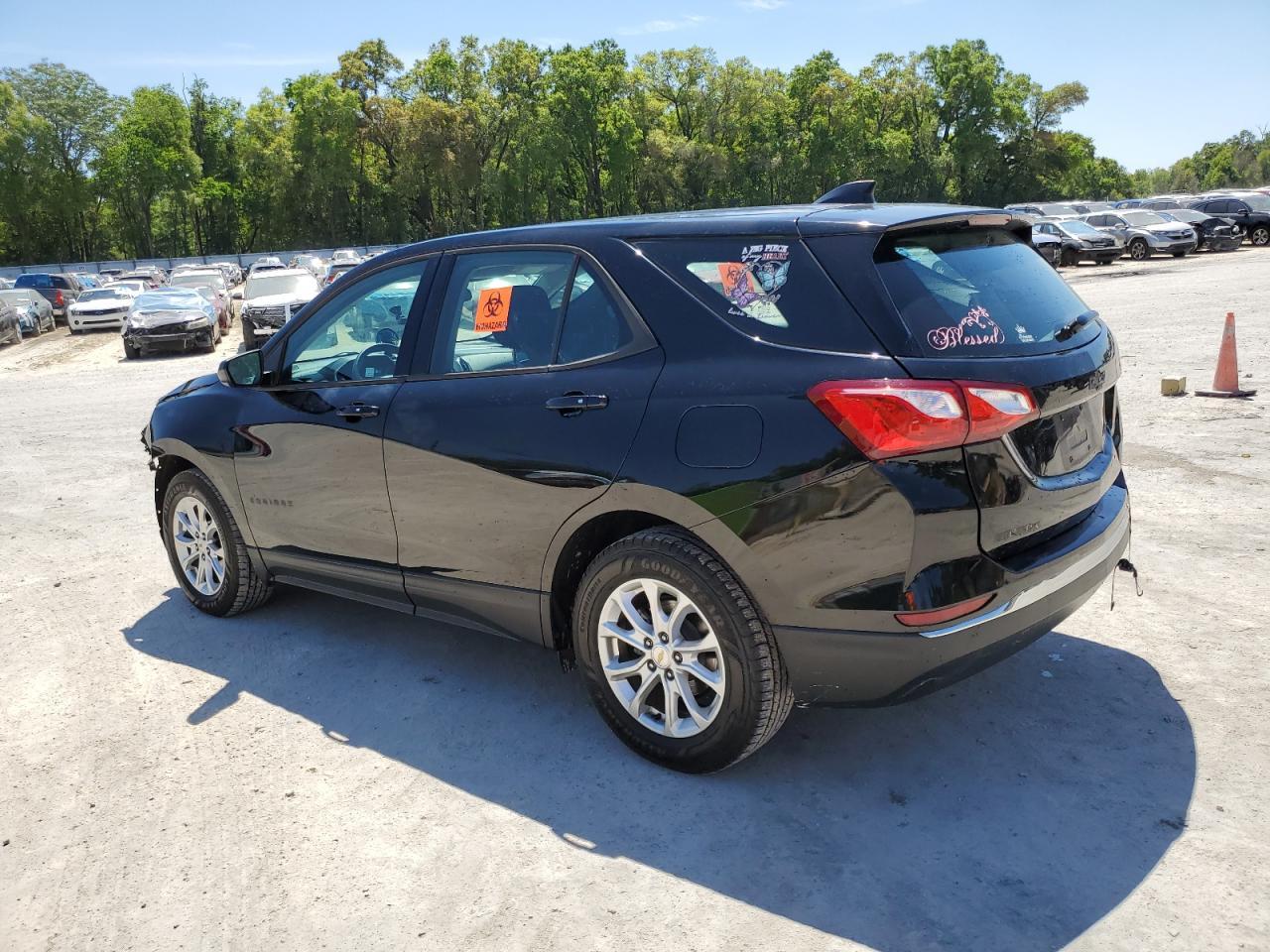 2018 Chevrolet Equinox Ls - Image 2