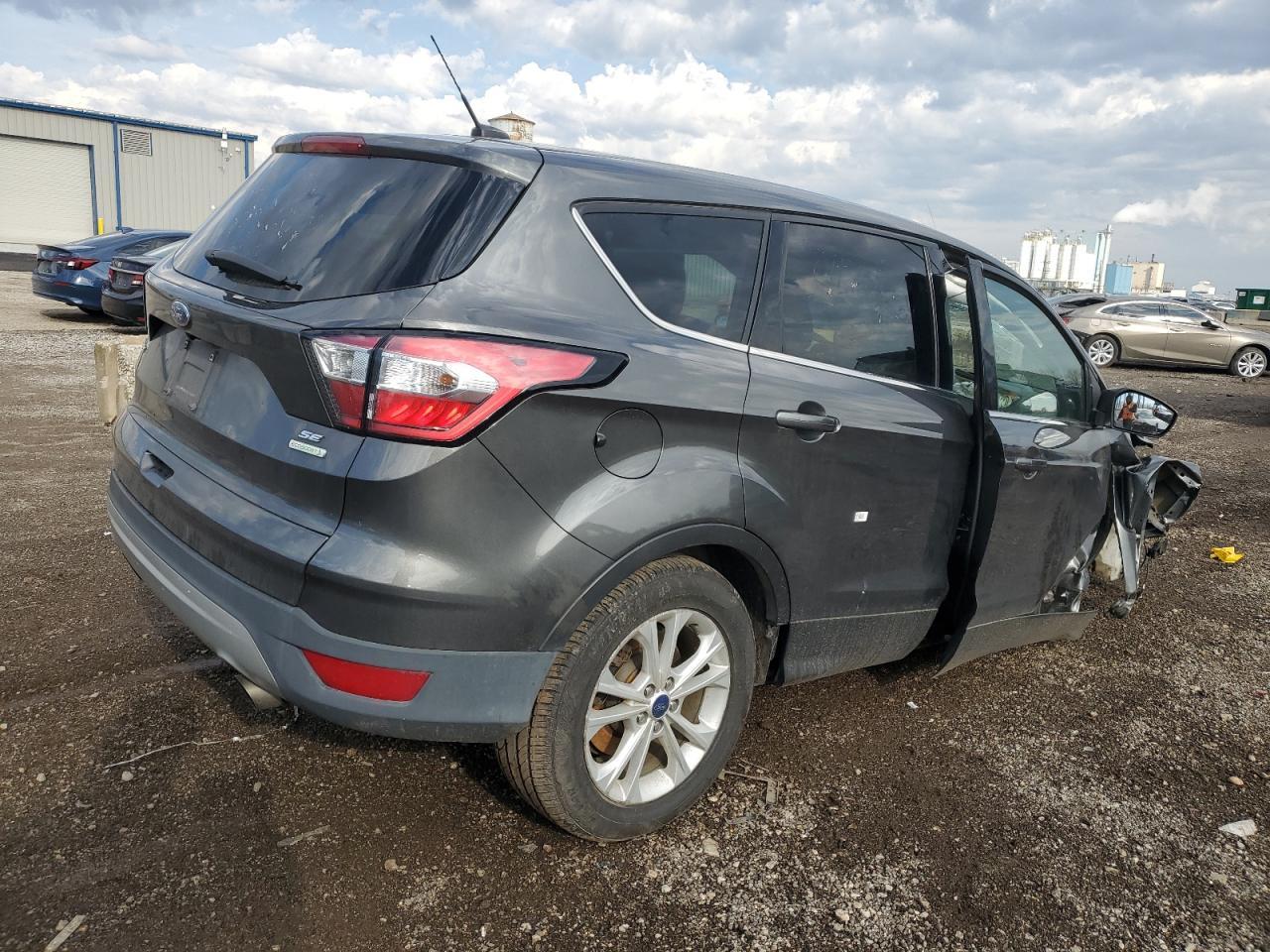 2017 Ford Escape Se - Фото 3