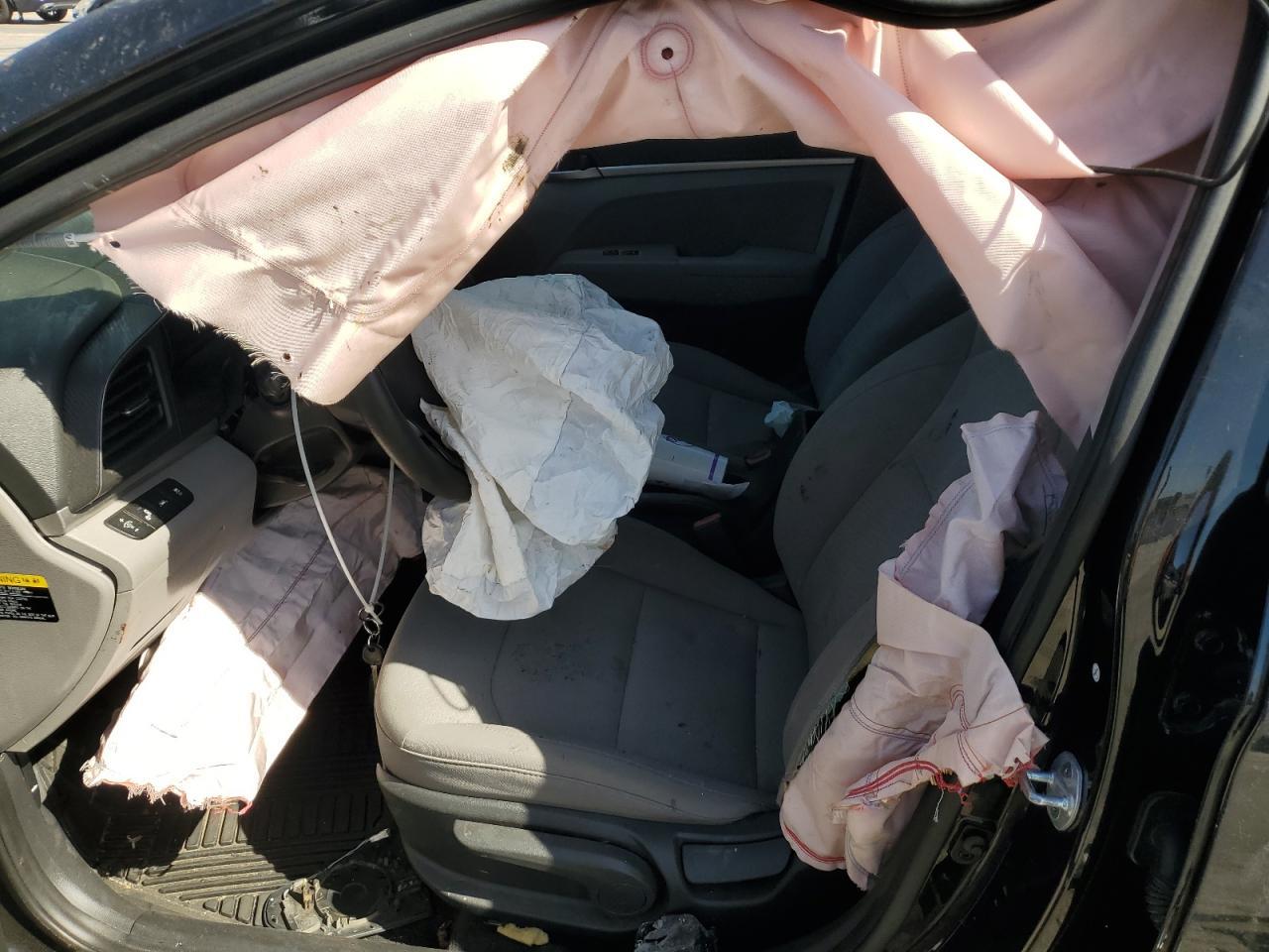2019 Hyundai Elantra Sel - Фото 7