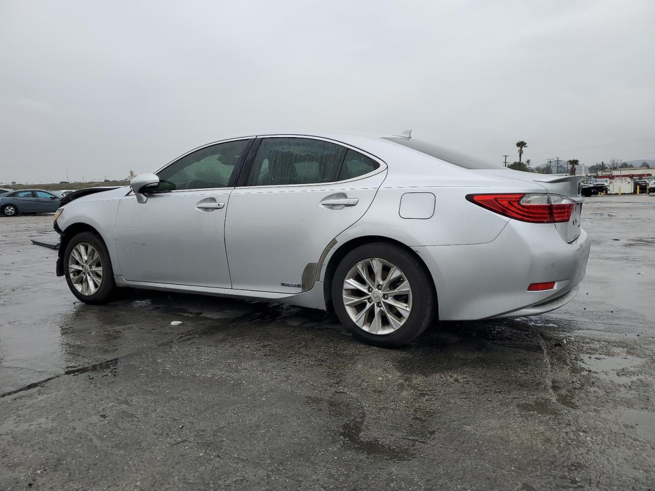 2013 Lexus Es 300H - Image 2