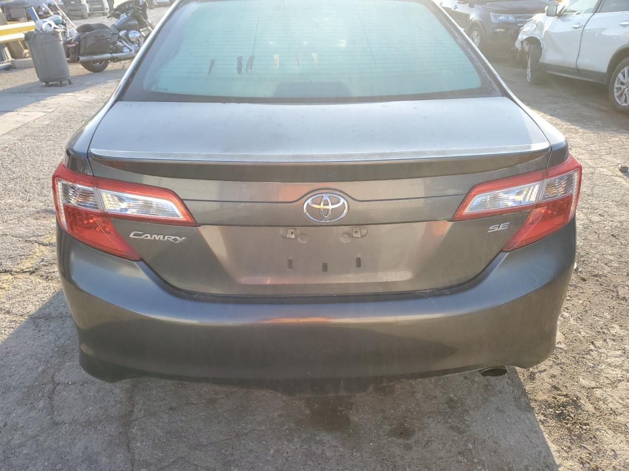 2012 Toyota Camry Se - Фото 6