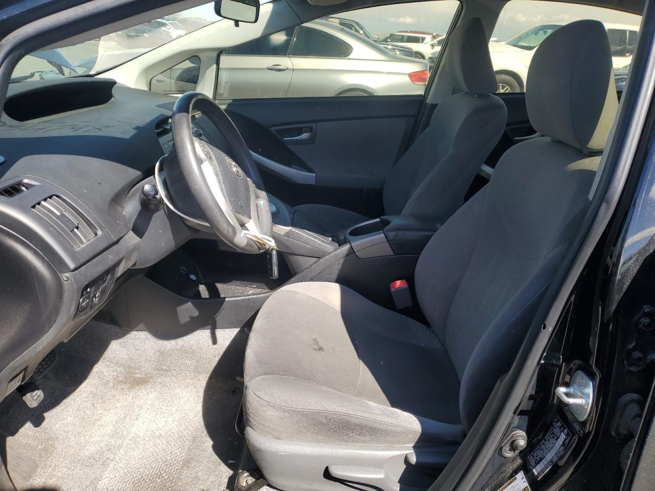 2013 Toyota Prius - Image 7