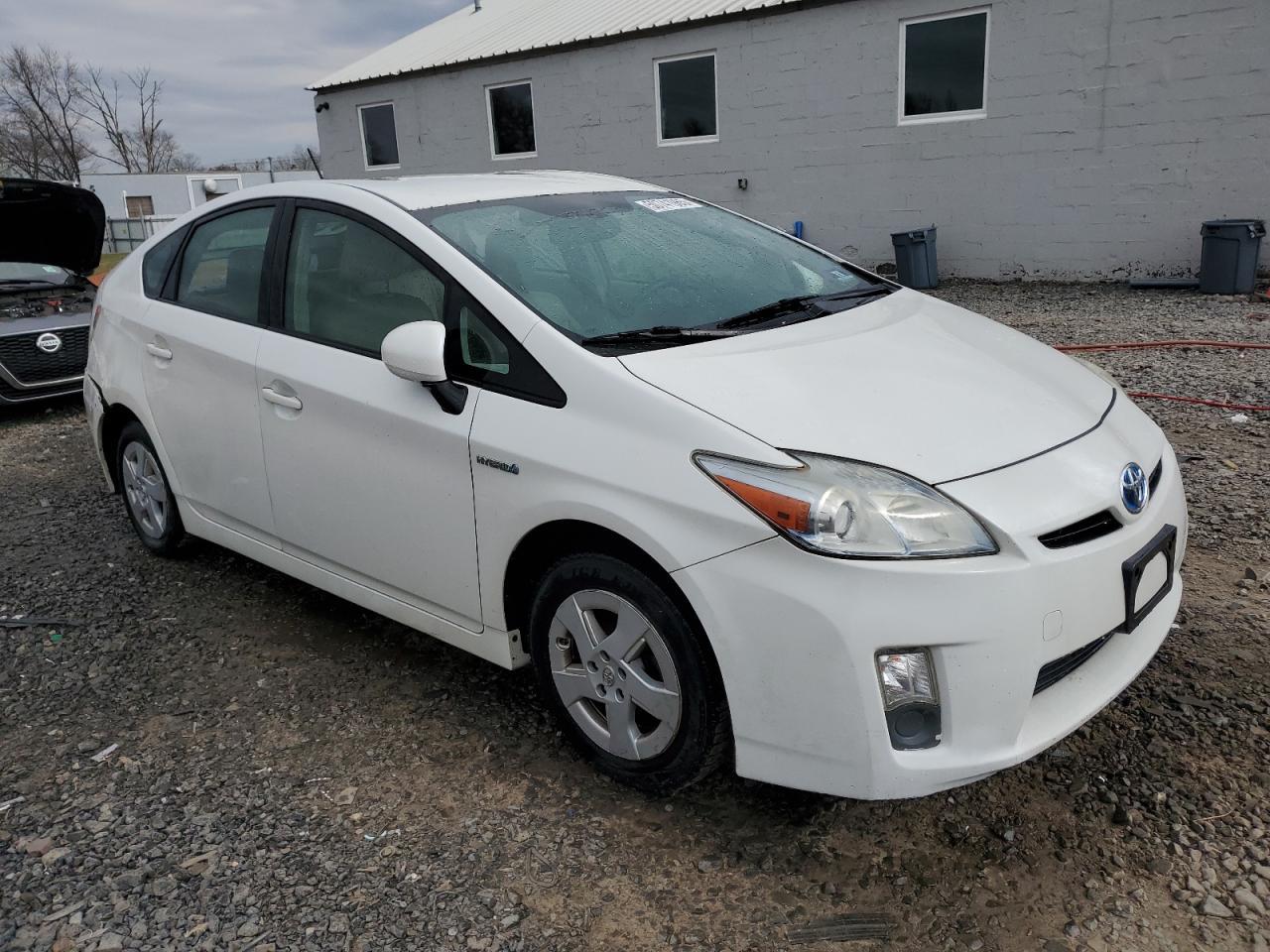 2010 Toyota Prius Iv - Фото 4