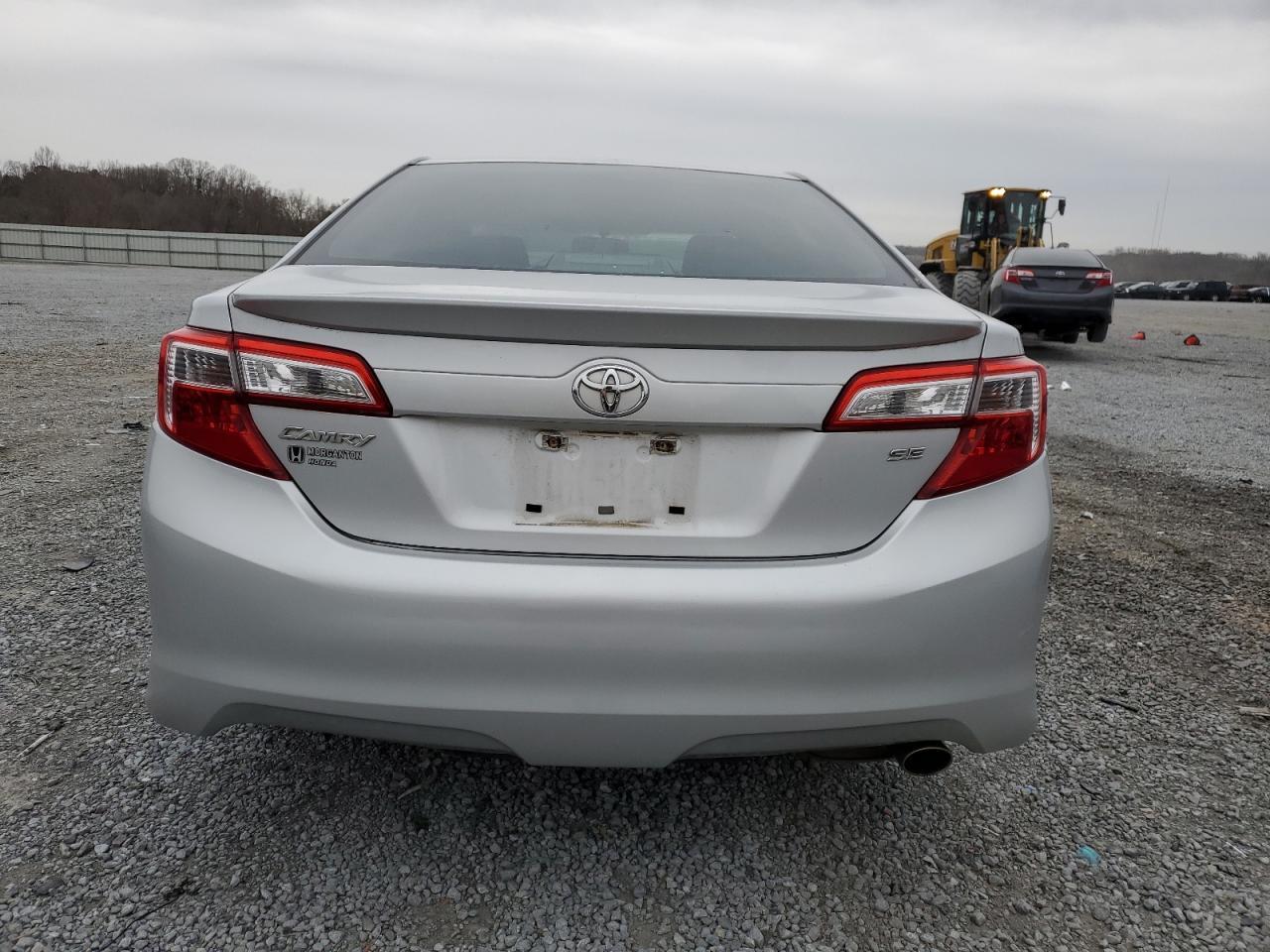 2012 Toyota Camry Base - Фото 6