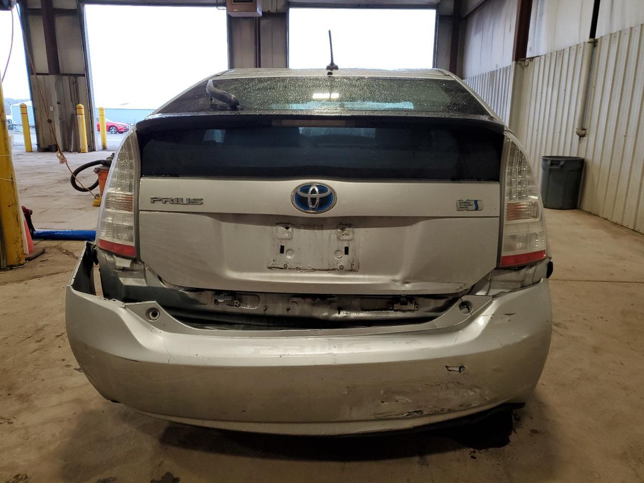 2011 Toyota Prius - Image 6