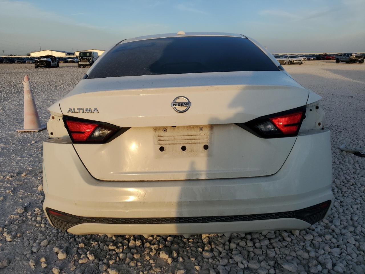 2020 Nissan Altima S - Фото 6