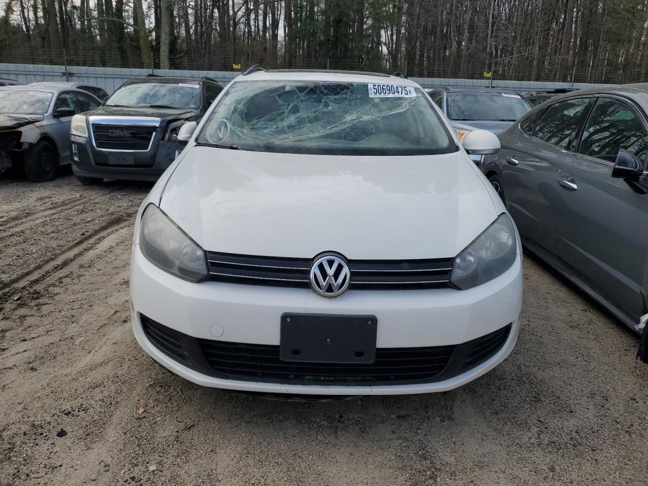 2011 Volkswagen Jetta Wago - Image 5