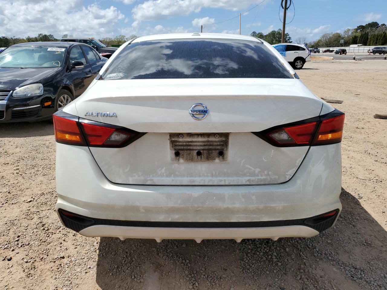 2020 Nissan Altima S - Фото 6