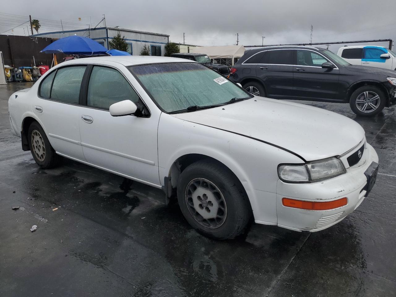 1995 Nissan Maxima Gle - Image 4
