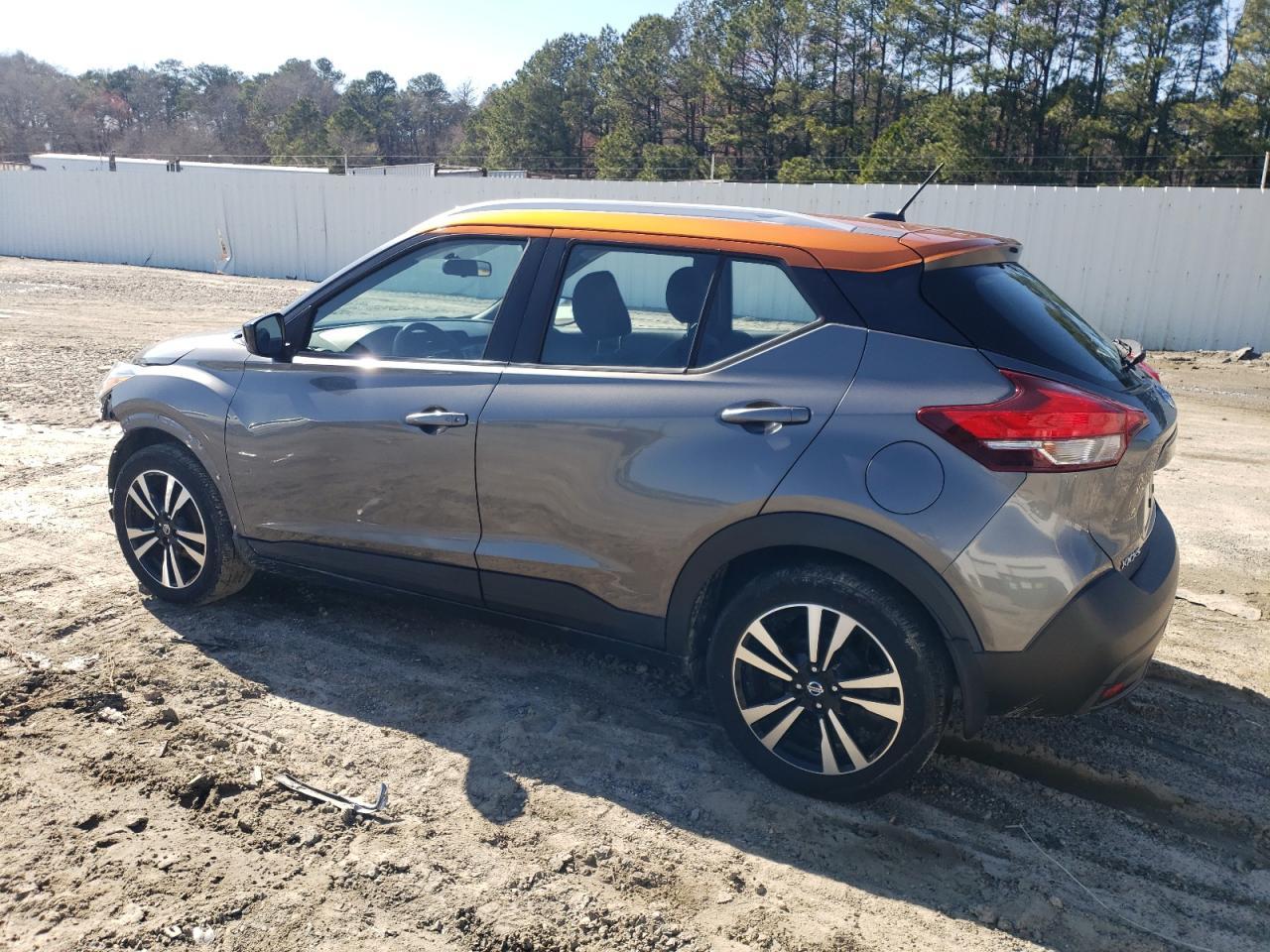 2019 Nissan Kicks S - Image 2