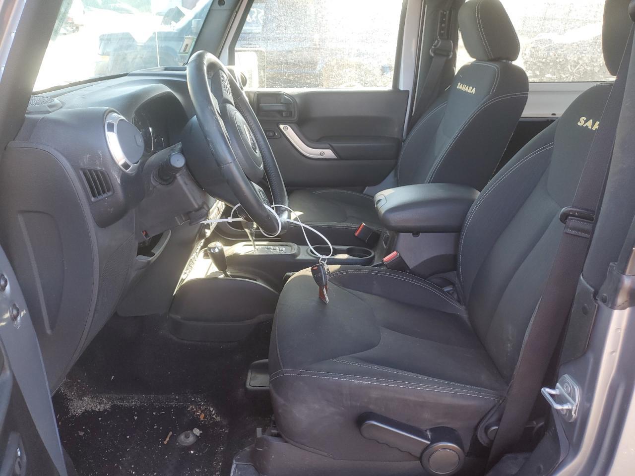 2015 Jeep Wrangler Sahara - Фото 7