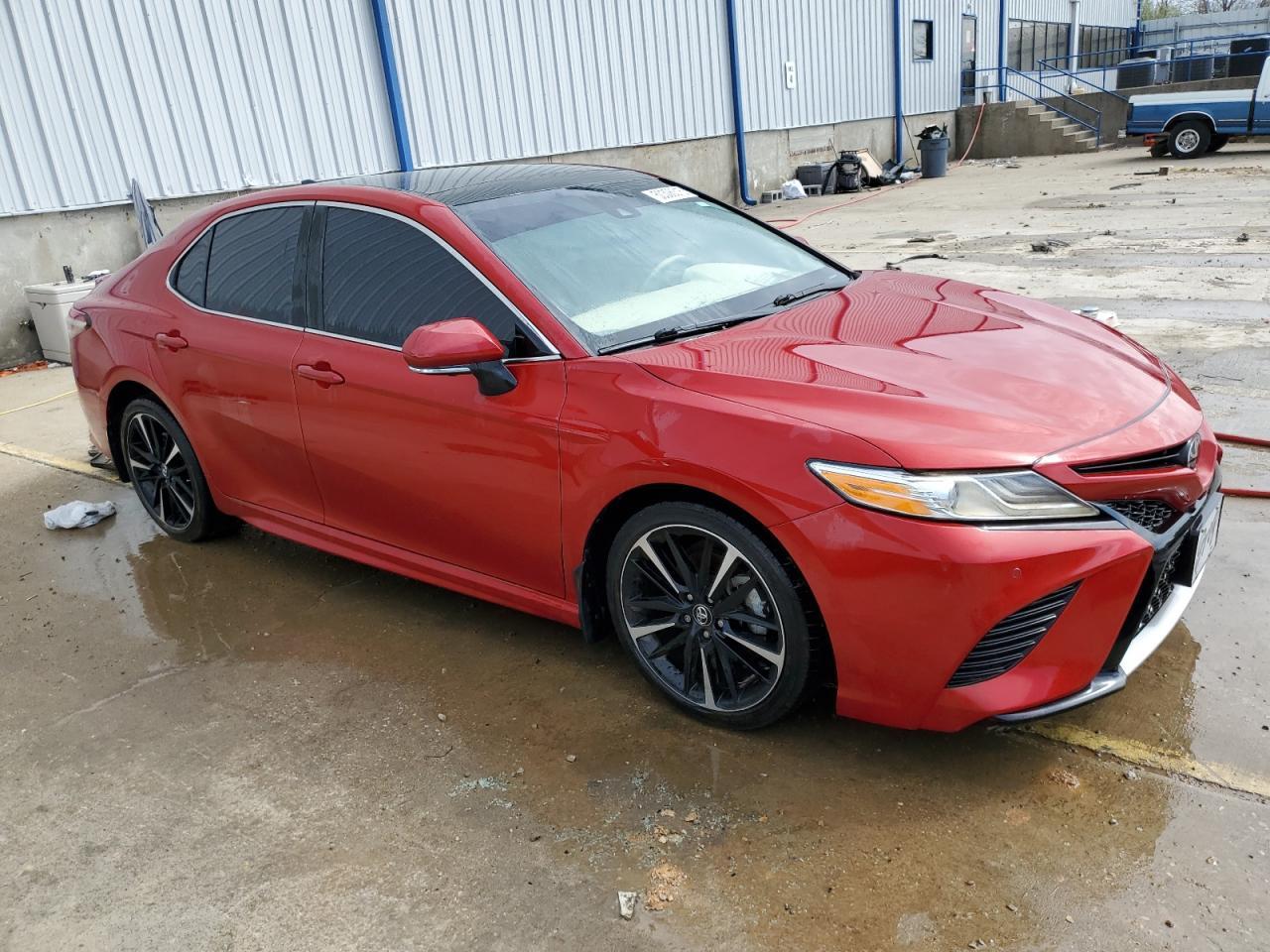 2020 Toyota Camry Xse - Фото 4