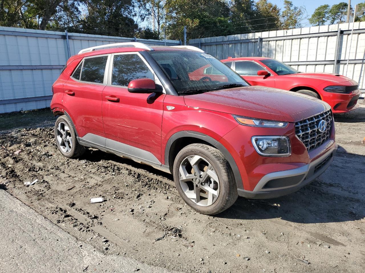 2024 Hyundai Venue Sel - Image 4