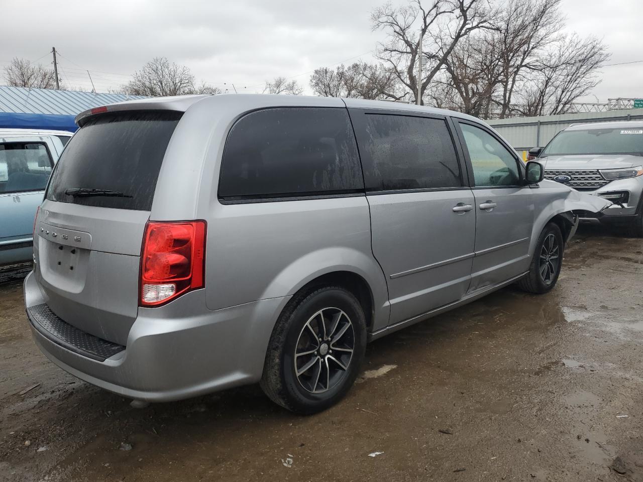 2015 Dodge Grand Caravan Se - Image 3