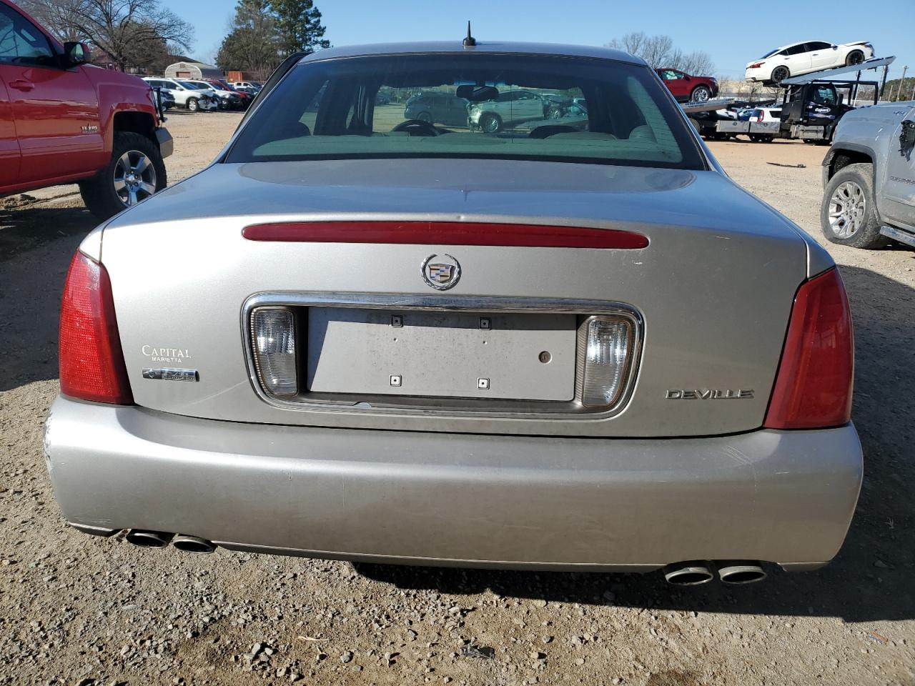2005 Cadillac Deville - Image 6