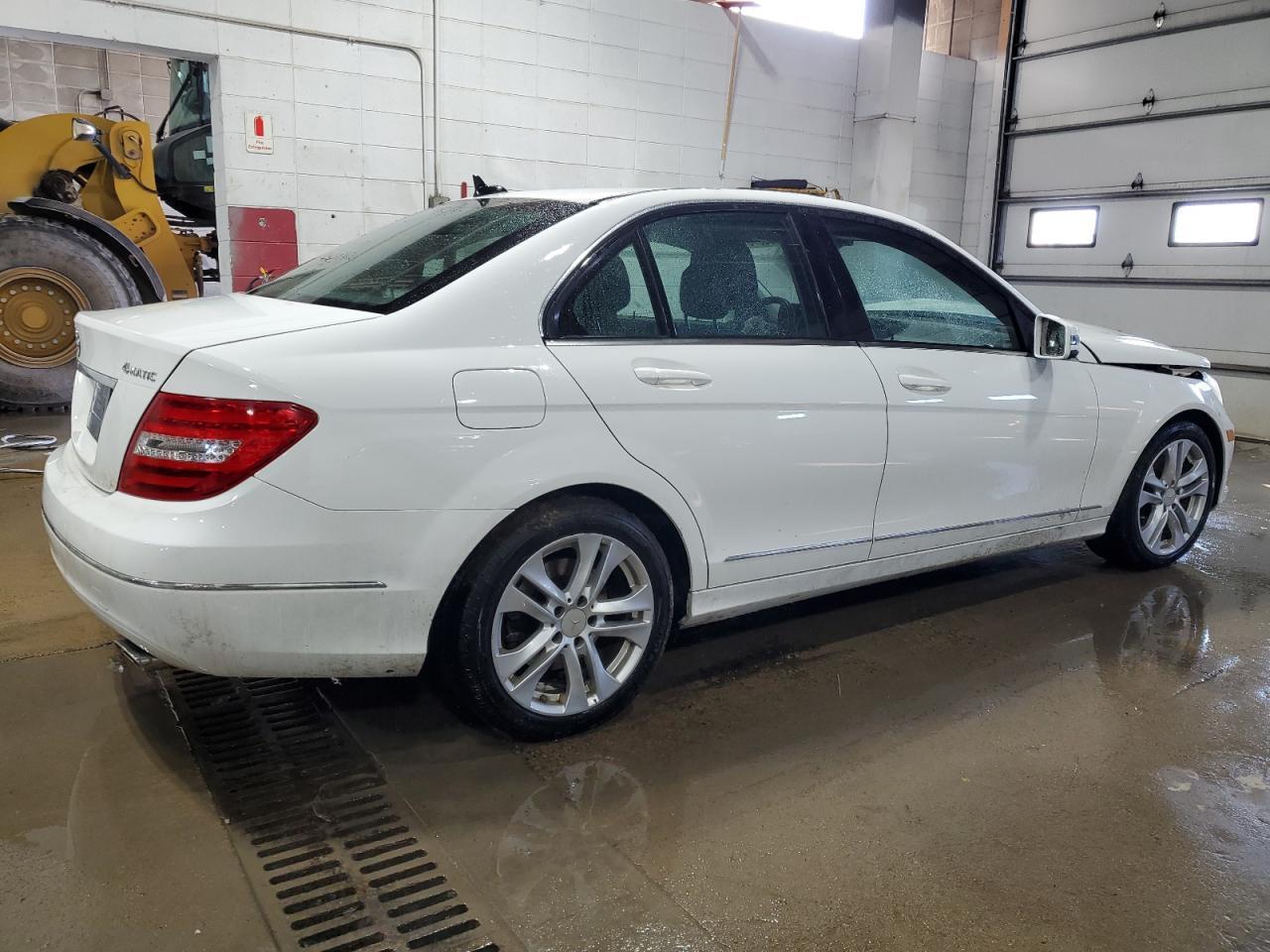 2013 Mercedes-Benz C 300 4Matic - Image 3