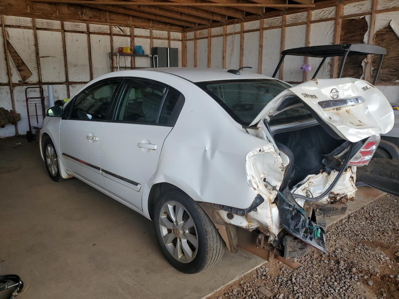 2010 Nissan Sentra 2.0 - Image 2