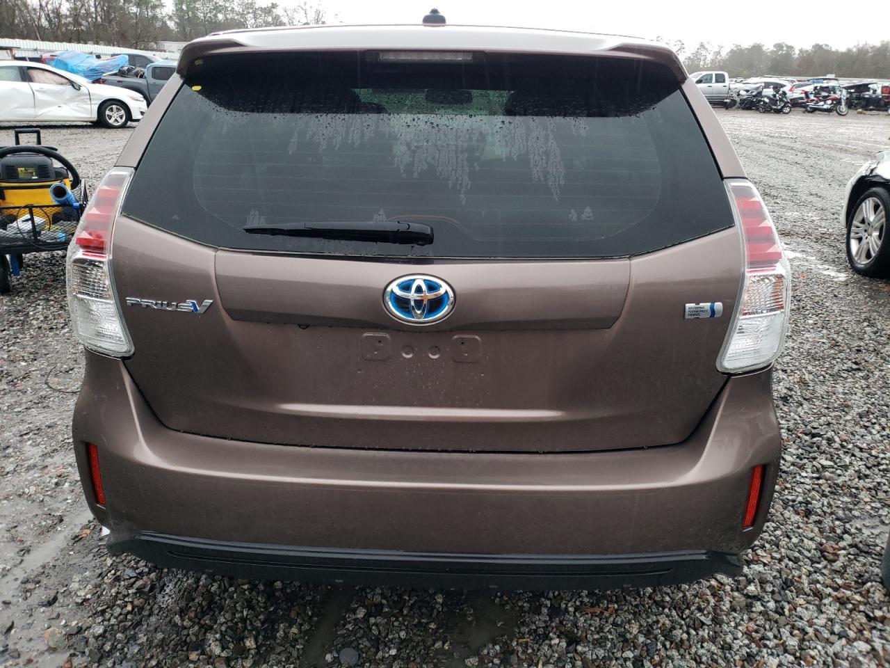 2017 Toyota Prius V - Фото 6