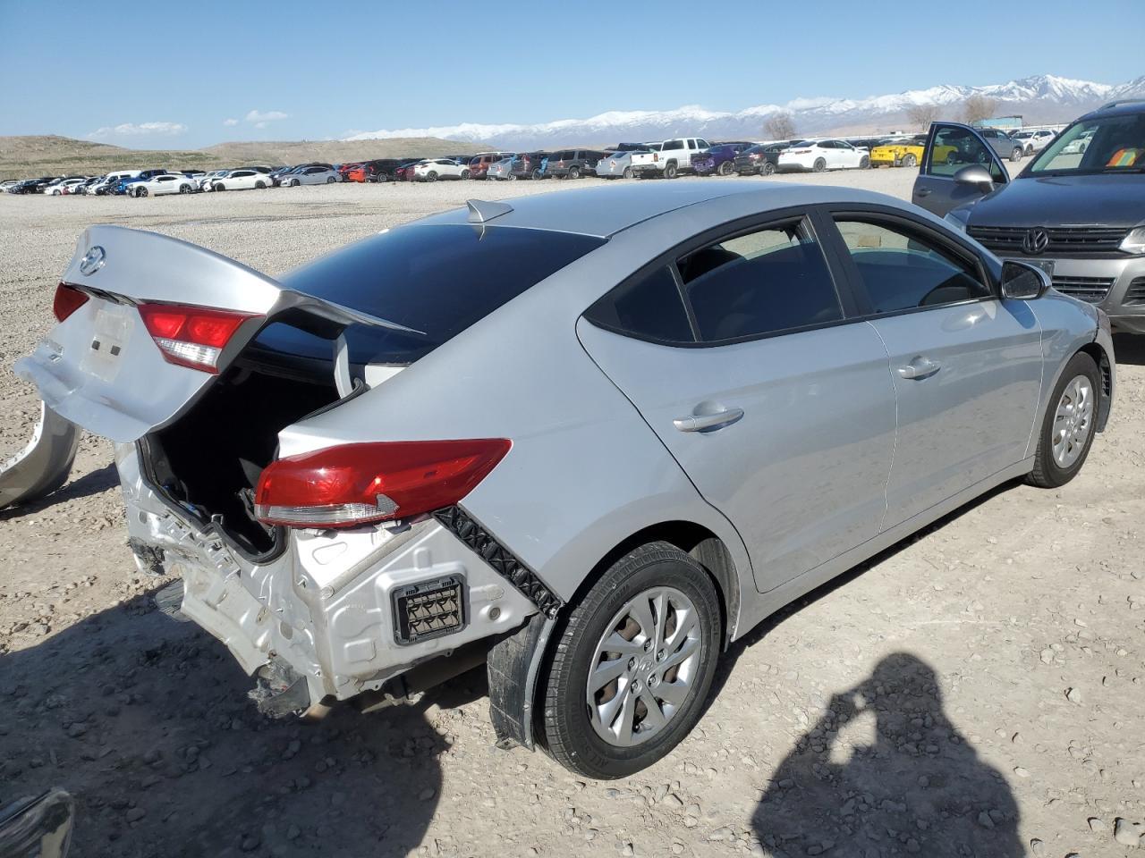 2017 Hyundai Elantra Se - Image 3