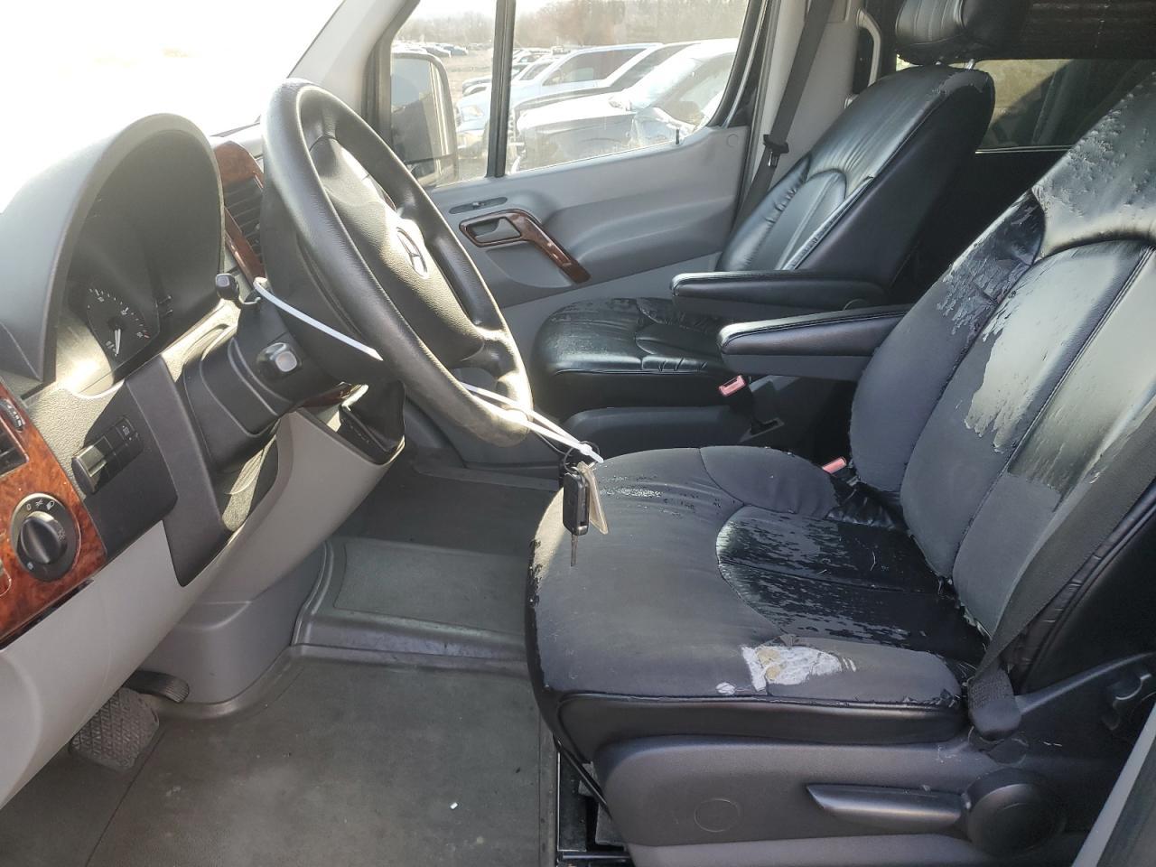 2014 Mercedes-Benz Sprinter 2500 - Фото 7