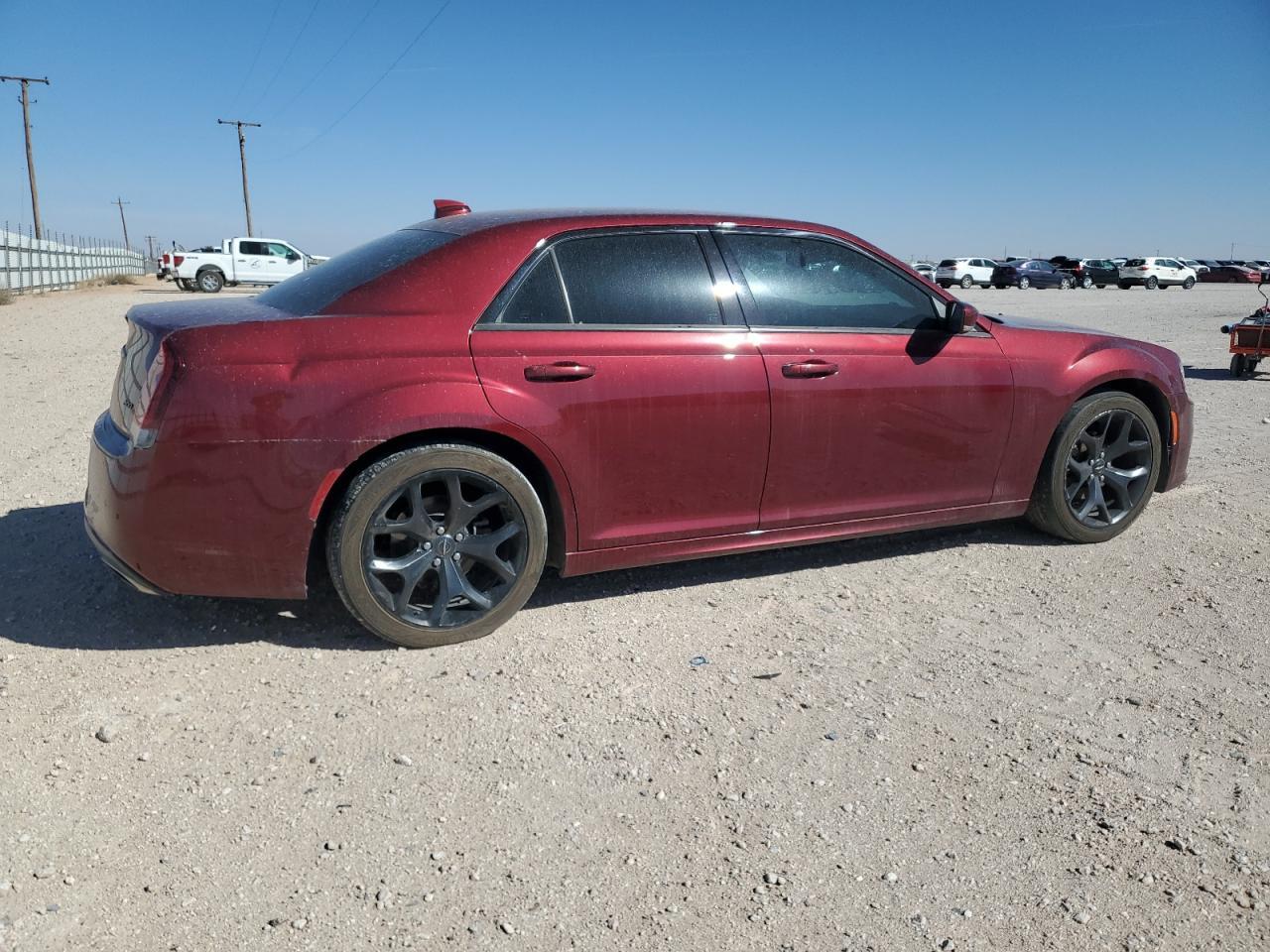 2021 Chrysler 300 Touring - Фото 3