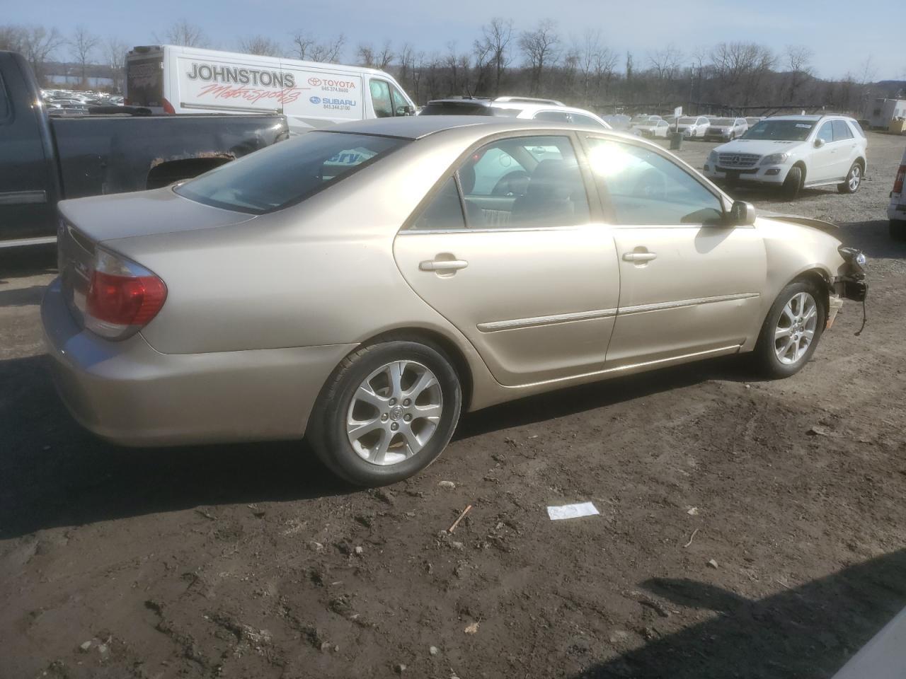 2005 Toyota Camry Le - Фото 3
