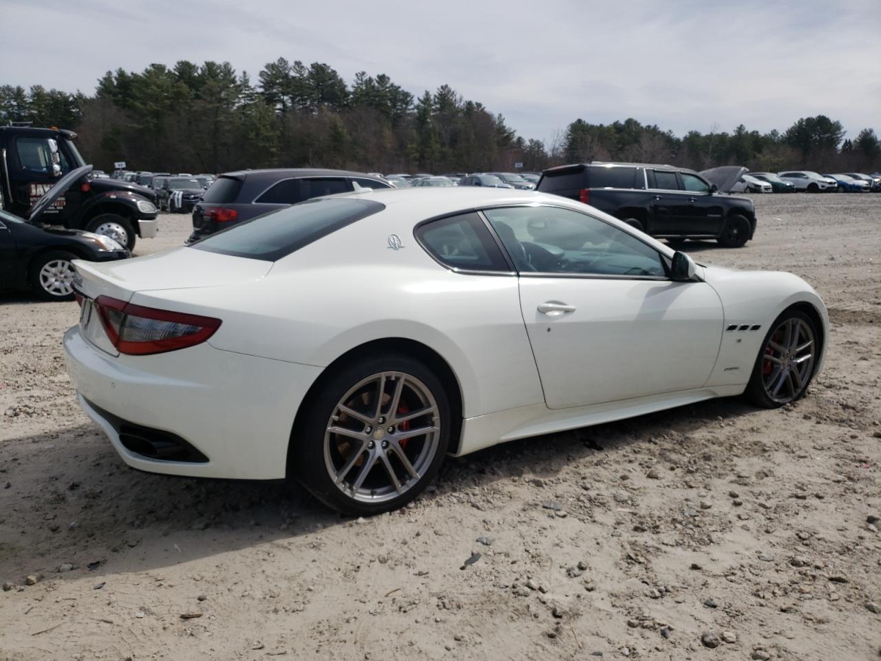 2017 Maserati Granturismo S - Image 3