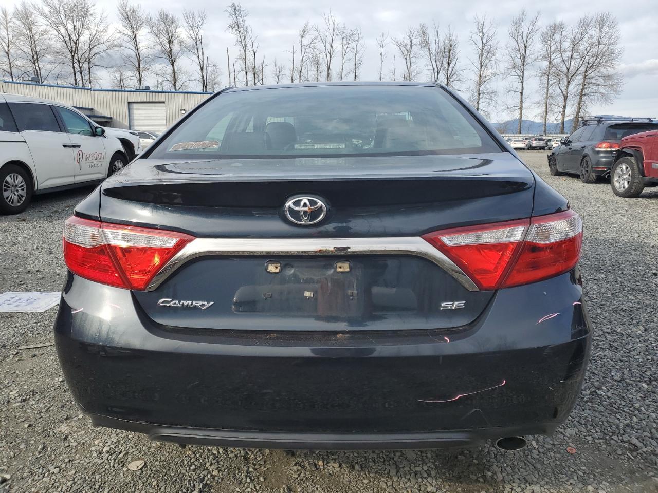 2016 Toyota Camry Le - Фото 6