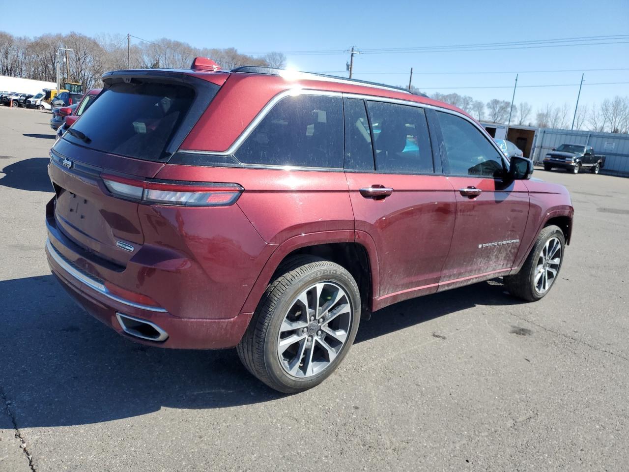 2022 Jeep Grand Cherokee Overland - Фото 3