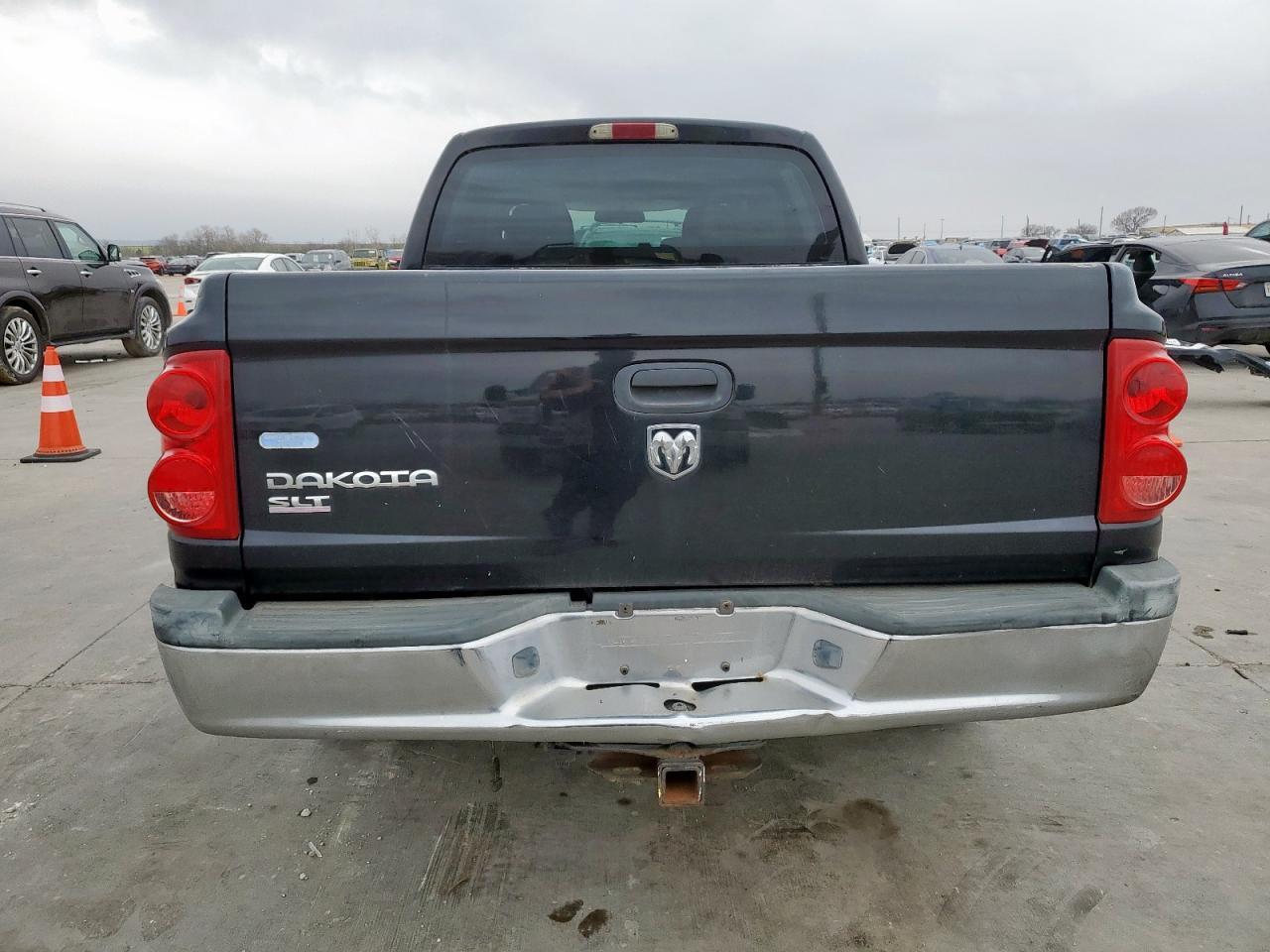 2006 Dodge Dakota Quad Slt - Image 6