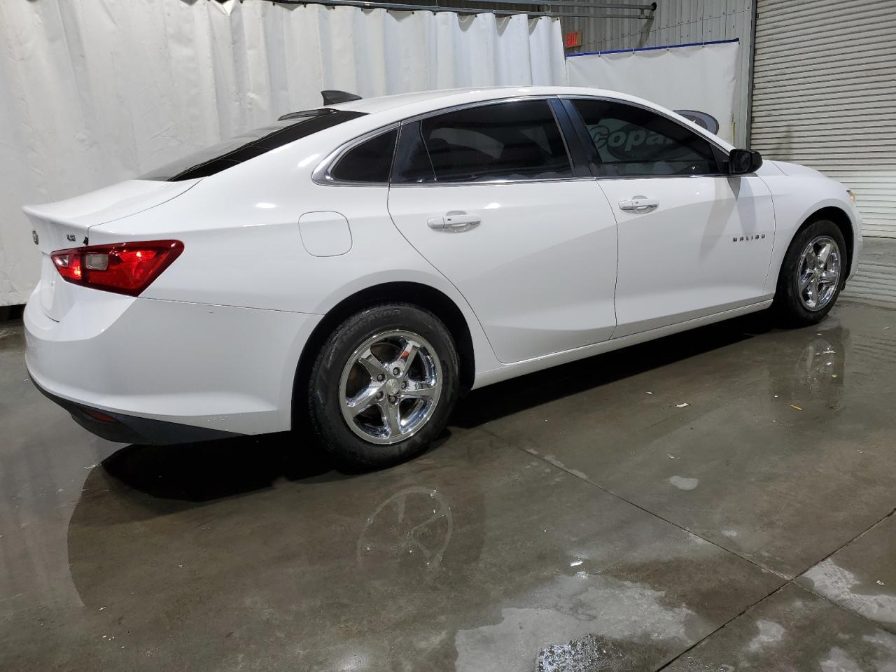 2016 Chevrolet Malibu Ls - Фото 3