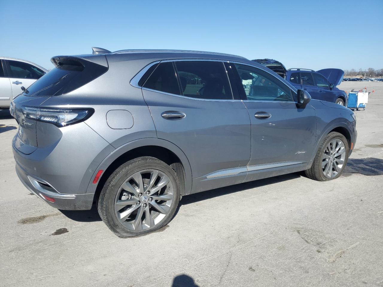 2022 Buick Envision Avenir - Image 3