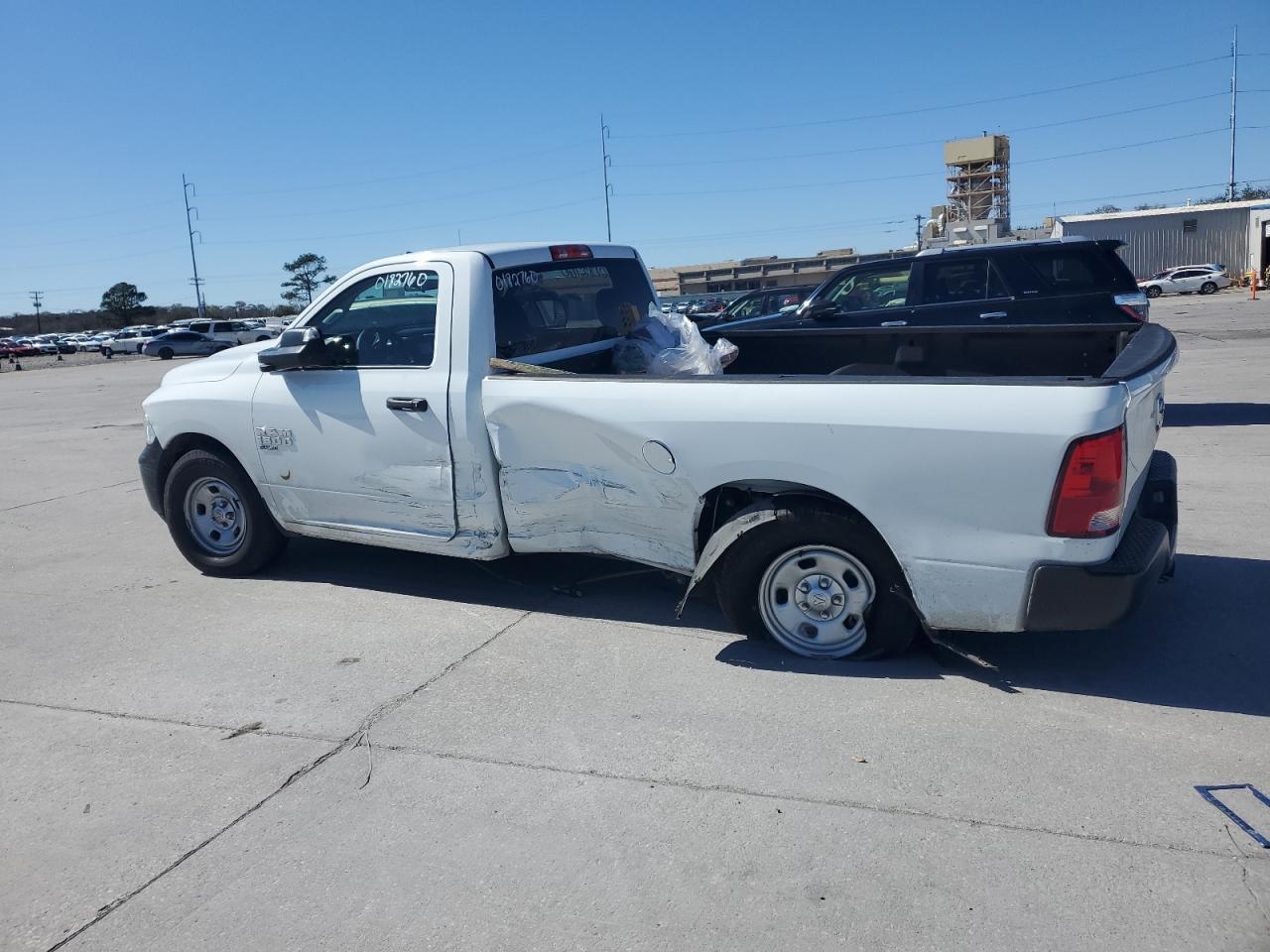 2023 Ram 1500 Classic Tradesman - Фото 2
