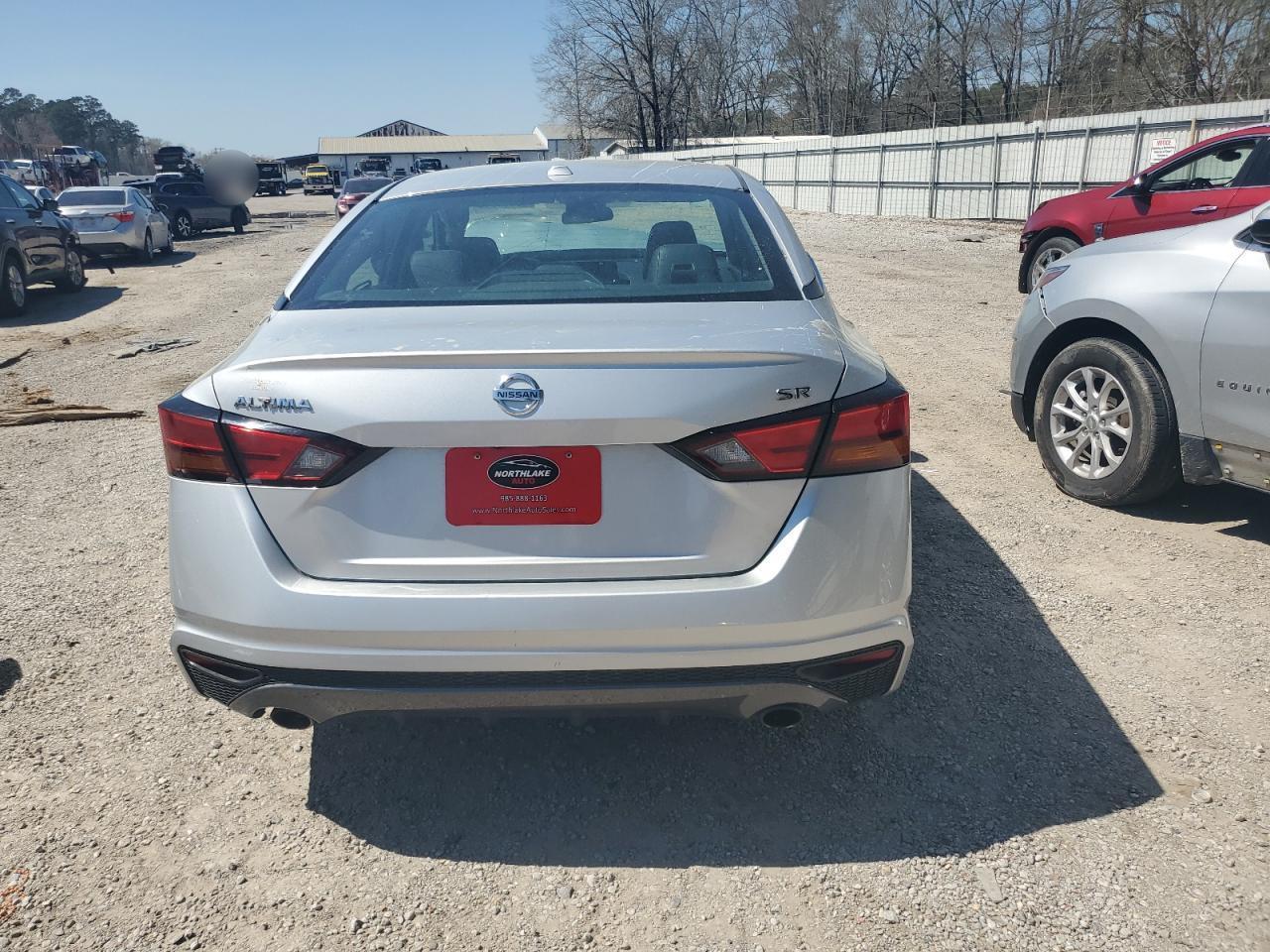 2019 Nissan Altima Sr - Image 6
