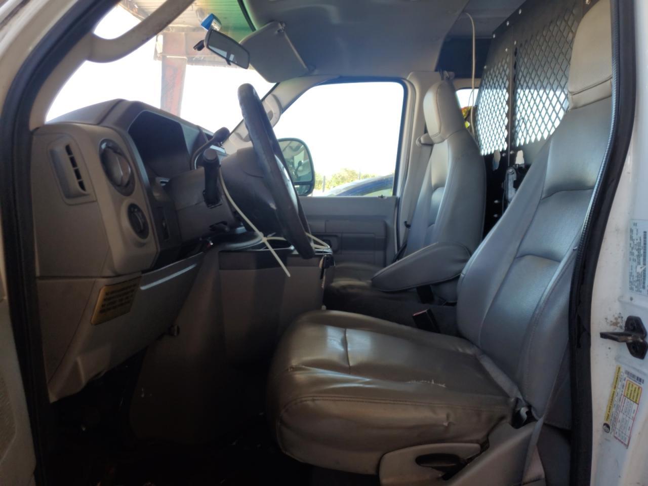 2009 Ford Econoline E350 Super Duty Van - Фото 7